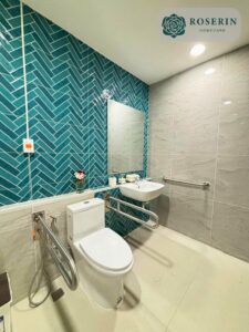 56816514 F1D0 4F7D BD80 4E412BCC7B36 225x300